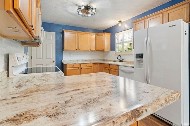 6082 Flintlock Drive, West Lafayette, IN 47906