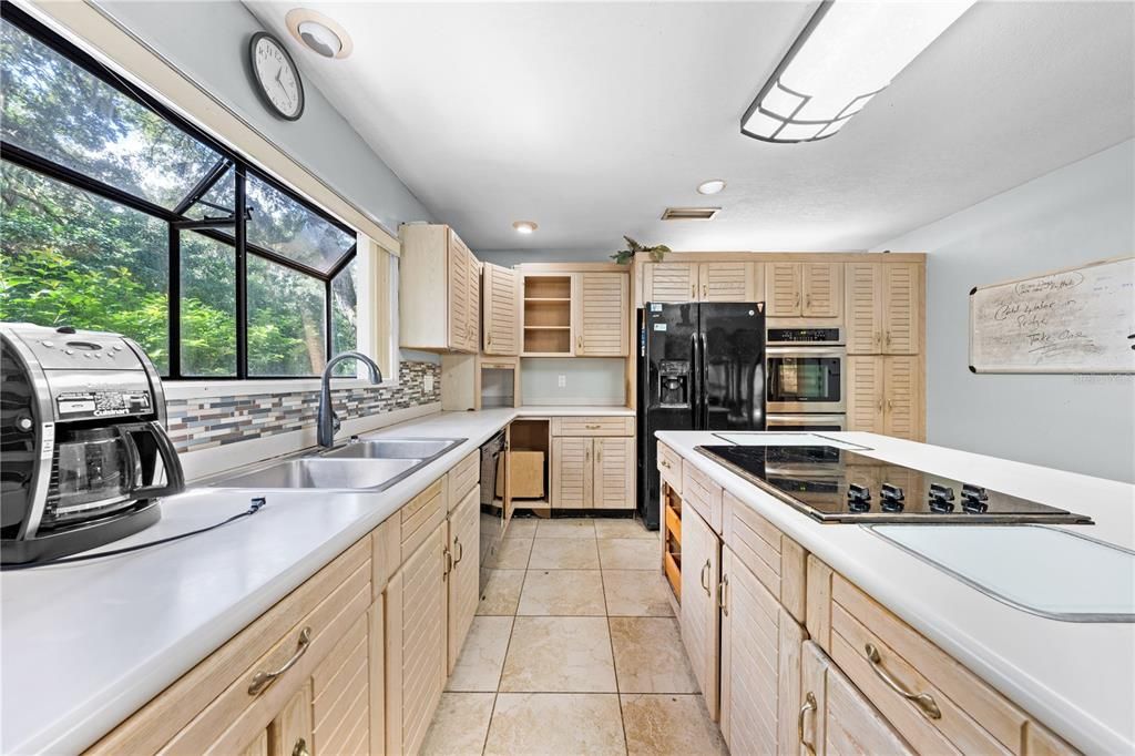 Image 23 of property listing at 1870 KING EDWARD DRIVE, Kissimmee, FL 34744