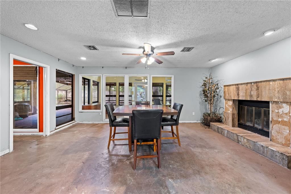 Image 27 of property listing at 1870 KING EDWARD DRIVE, Kissimmee, FL 34744
