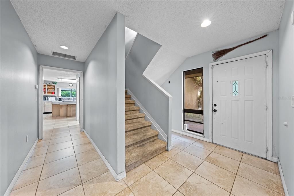 Image 8 of property listing at 1870 KING EDWARD DRIVE, Kissimmee, FL 34744