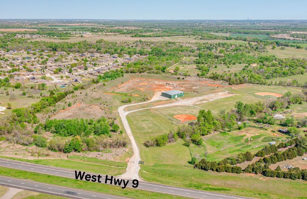 3535 SE 44th Street, Norman, OK 73072