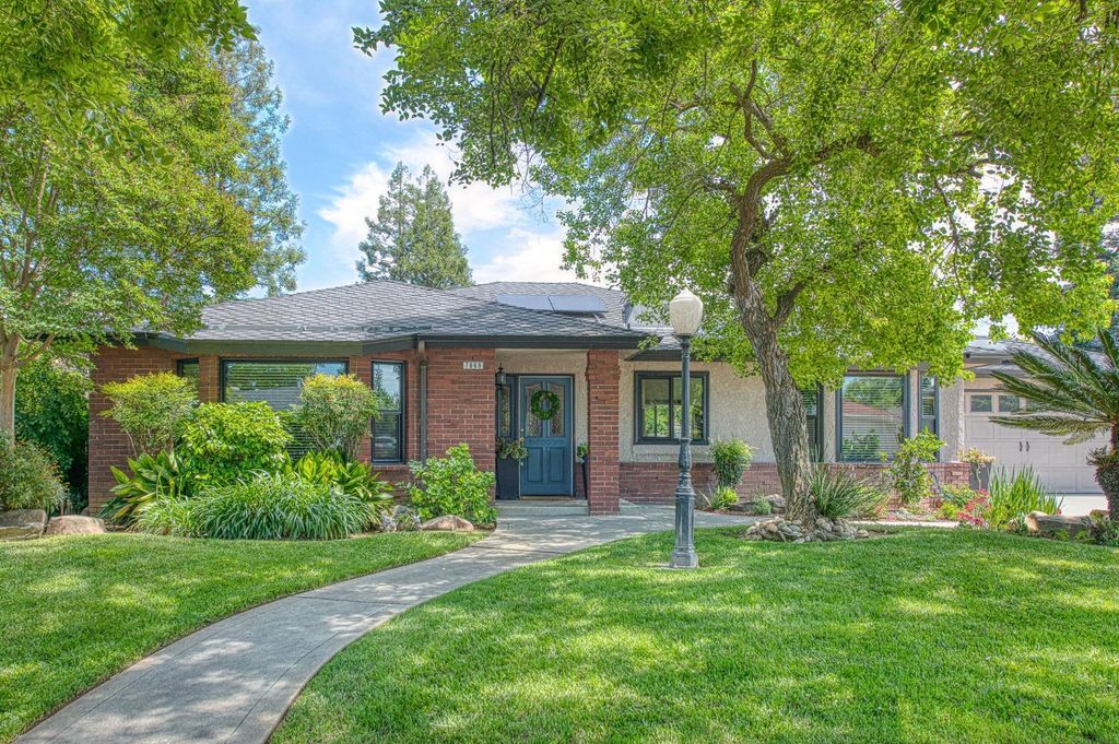 Image 1 of property listing at 7668 N Hayston Avenue, Fresno, CA 93720