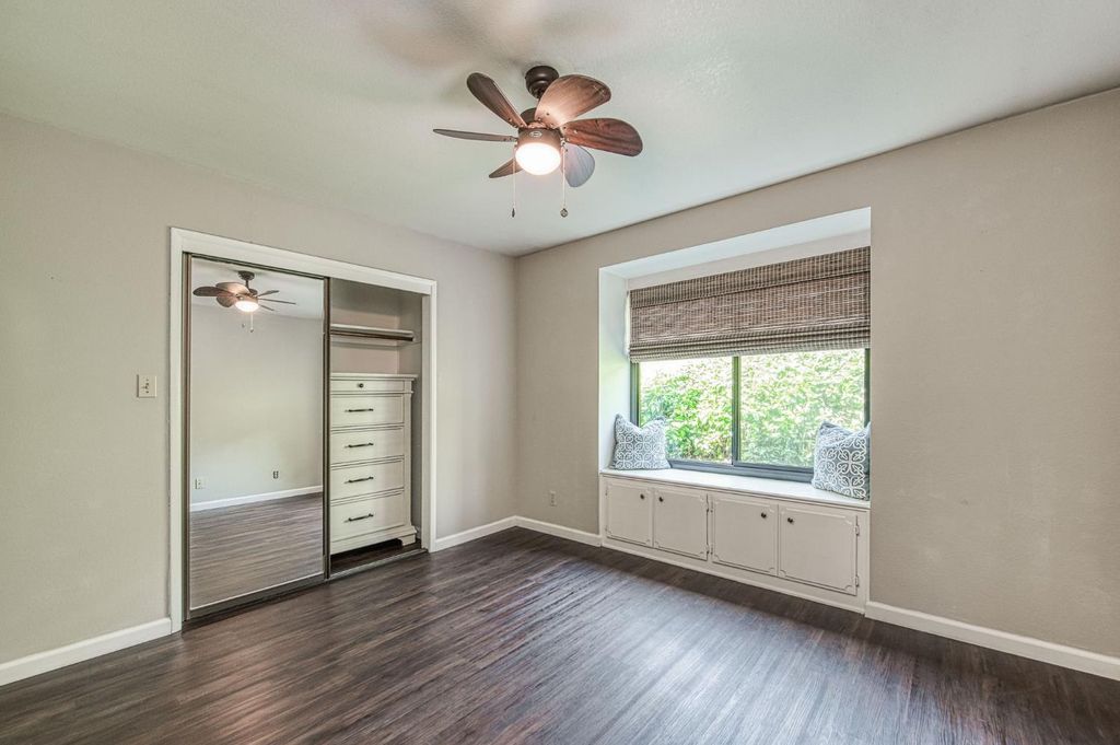 Image 15 of property listing at 7668 N Hayston Avenue, Fresno, CA 93720