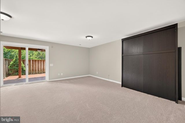 43535 PLANTATION TER, Ashburn, VA 20147