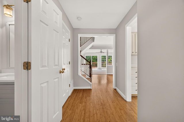 43535 PLANTATION TER, Ashburn, VA 20147