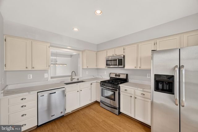43535 PLANTATION TER, Ashburn, VA 20147