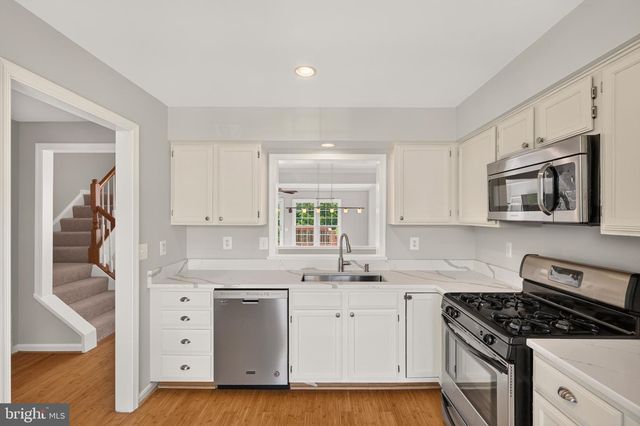 43535 PLANTATION TER, Ashburn, VA 20147