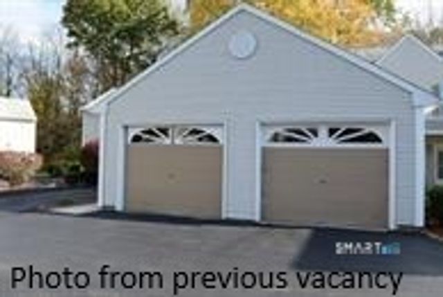 3409 Whitney Avenue APT 11, Hamden, CT 06518