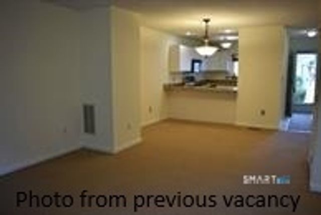 3409 Whitney Avenue APT 11, Hamden, CT 06518