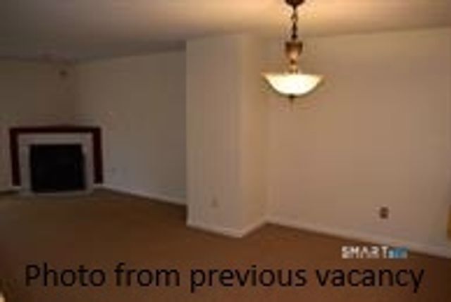 3409 Whitney Avenue APT 11, Hamden, CT 06518