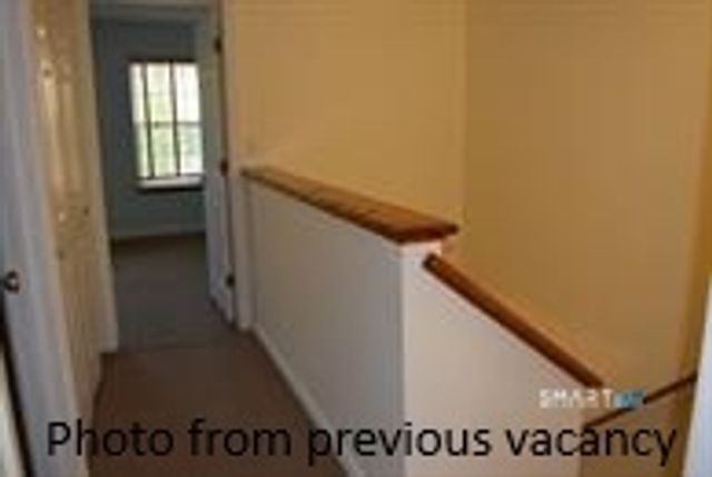 3409 Whitney Avenue APT 11, Hamden, CT 06518
