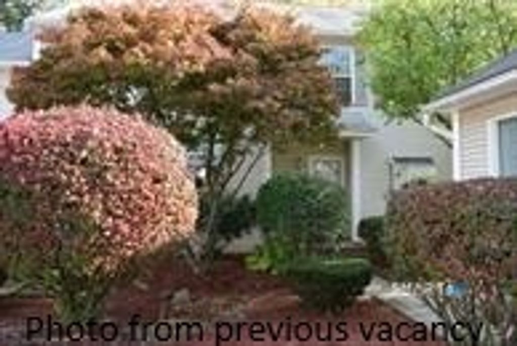 3409 Whitney Avenue APT 11, Hamden, CT 06518