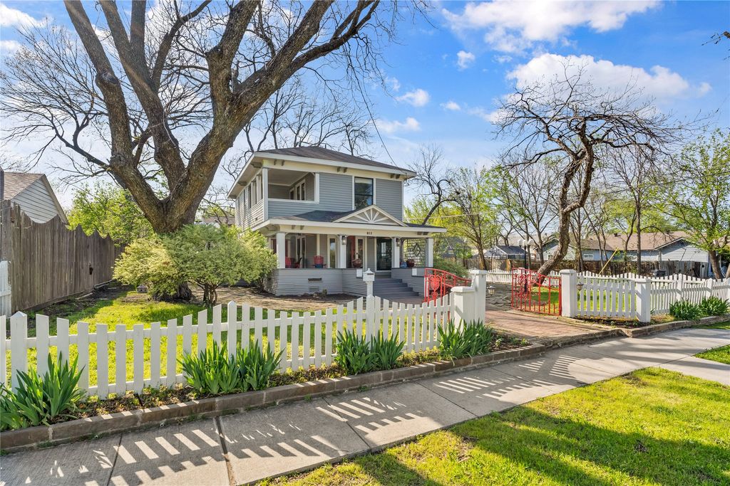 811 N Church Street, Mckinney, TX 75069