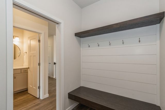 1038 Highland Trail, Solon, IA 52333