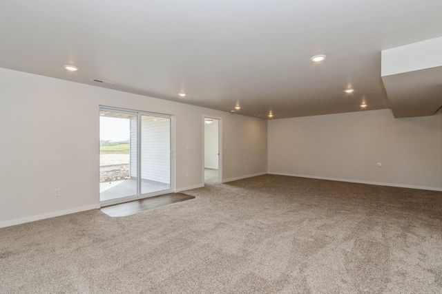 1038 Highland Trail, Solon, IA 52333