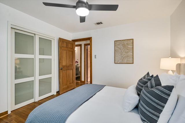 3013 E 18th ST, Austin, TX 78702