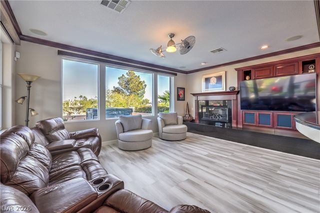 3258 Dove Run Creek Drive, Las Vegas, NV 89135