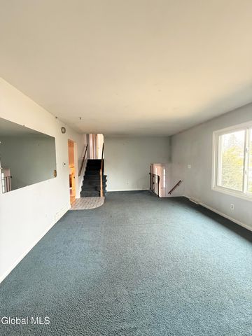 15 Birch Lane, Voorheesville, NY 12186