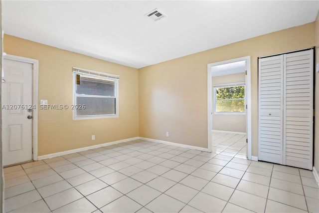 1022 NW 6th Ave, Fort Lauderdale, FL 33311