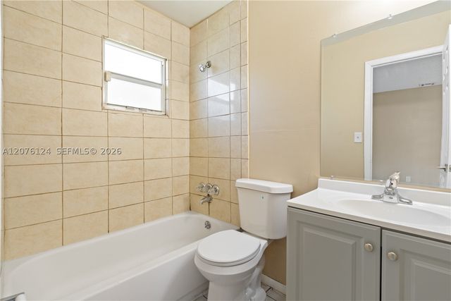 1022 NW 6th Ave, Fort Lauderdale, FL 33311