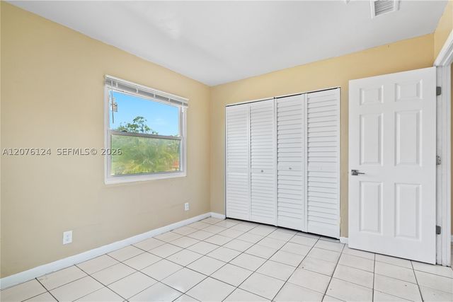 1022 NW 6th Ave, Fort Lauderdale, FL 33311