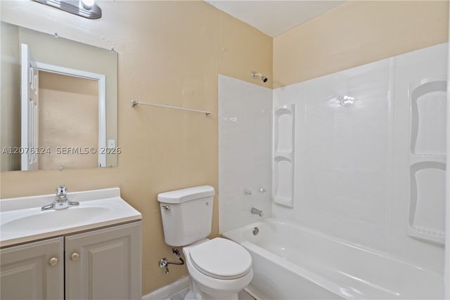 1022 NW 6th Ave, Fort Lauderdale, FL 33311