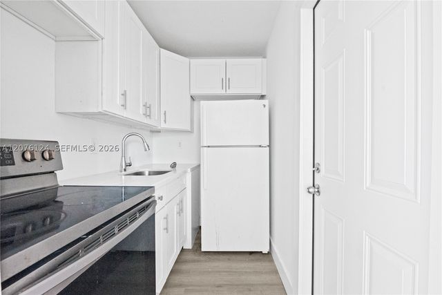 1022 NW 6th Ave, Fort Lauderdale, FL 33311