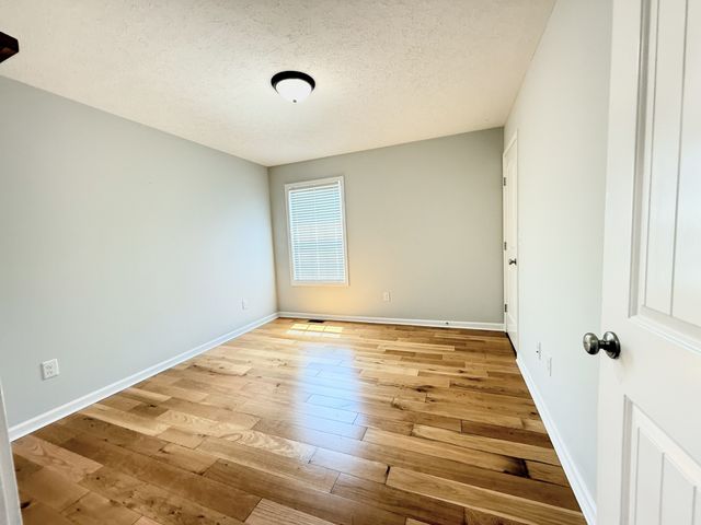 1151 Hurricane Rd, Tullahoma, TN 37388