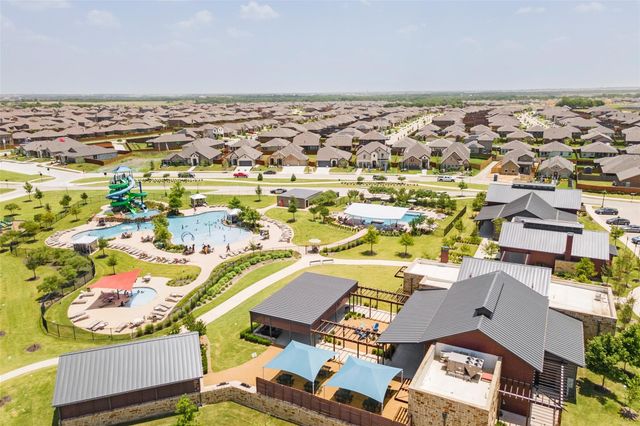 3905 Ford Drive, Heartland, TX 75126