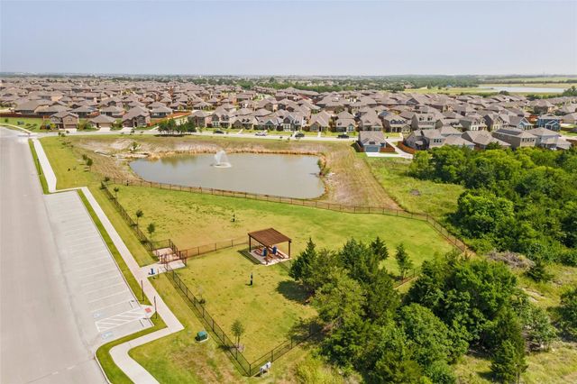 3905 Ford Drive, Heartland, TX 75126