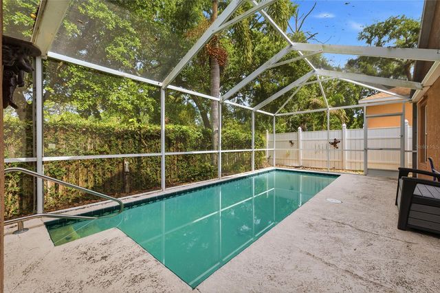 14990 HIDDEN OAKS CIRCLE, Clearwater, FL 33764
