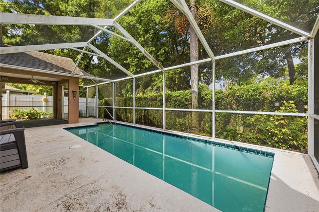 14990 HIDDEN OAKS CIRCLE, Clearwater, FL 33764