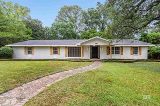 255 Berkley Court, Mobile, AL 36606