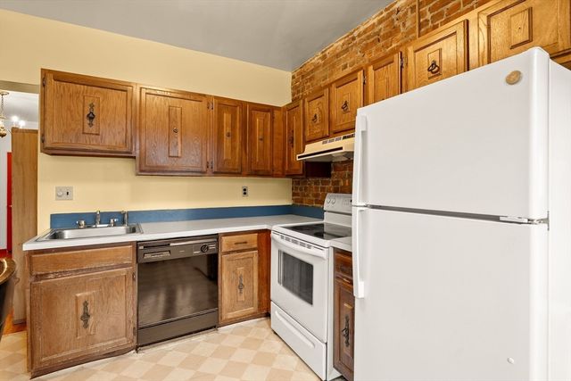 1408 Commonwealth Ave 8-11, Boston, MA 02134