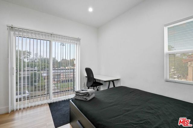 1842 S Sycamore Avenue, Los Angeles, CA 90019