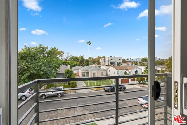 1842 S Sycamore Avenue, Los Angeles, CA 90019