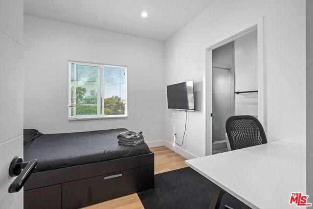 1842 S Sycamore Avenue, Los Angeles, CA 90019