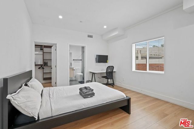 1842 S Sycamore Avenue, Los Angeles, CA 90019