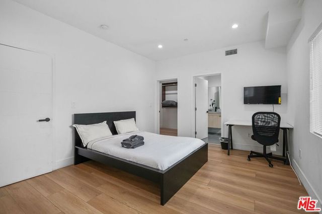 1842 S Sycamore Avenue, Los Angeles, CA 90019