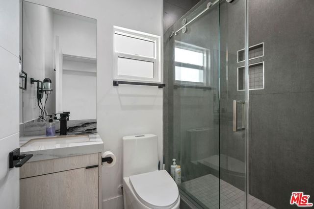 1842 S Sycamore Avenue, Los Angeles, CA 90019