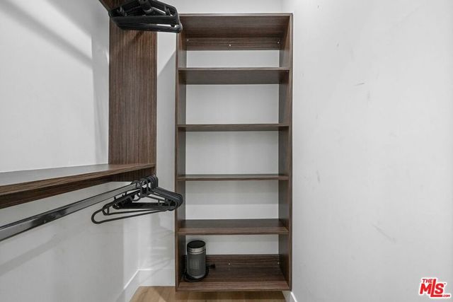 1842 S Sycamore Avenue, Los Angeles, CA 90019