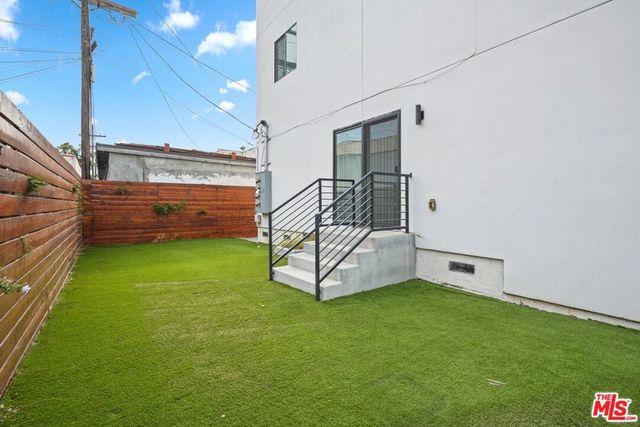 1842 S Sycamore Avenue, Los Angeles, CA 90019