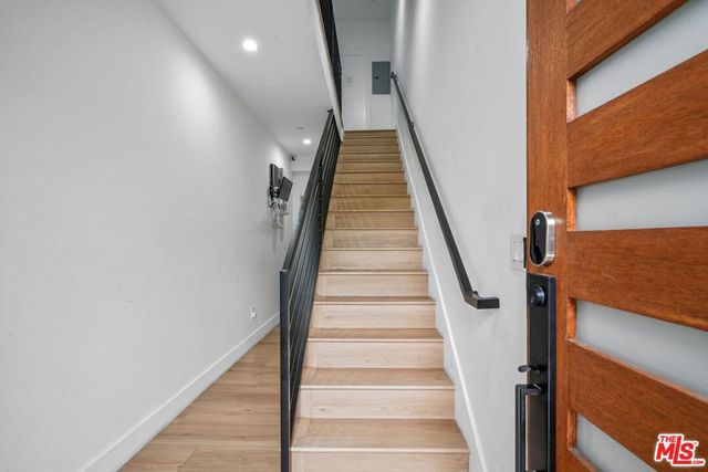 1842 S Sycamore Avenue, Los Angeles, CA 90019