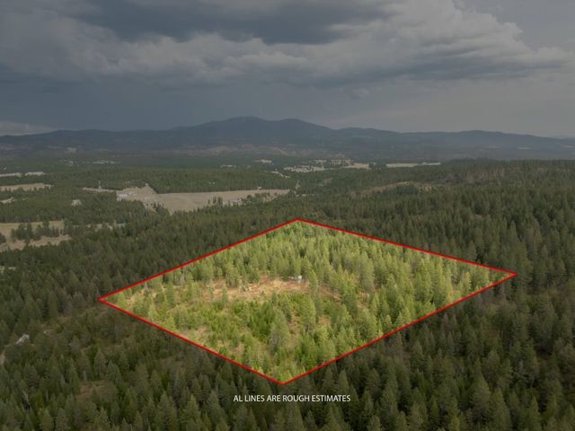 84XX Lodge Pole Ln, Chattaroy, WA 99003