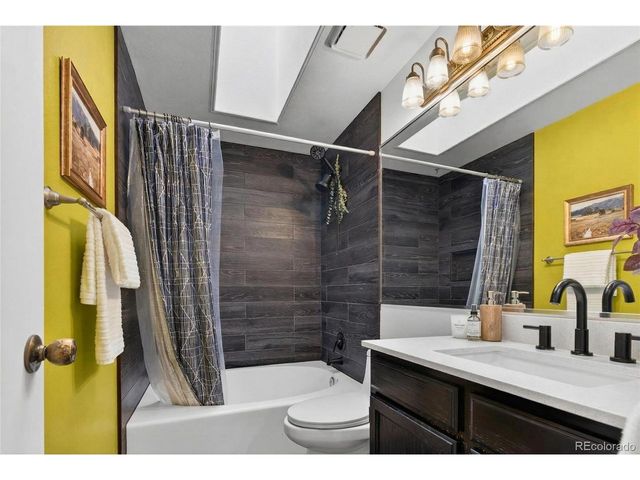 9992 Hoyt Pl, Broomfield, CO 80021