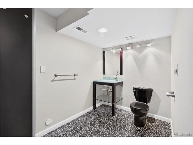 9992 Hoyt Pl, Broomfield, CO 80021