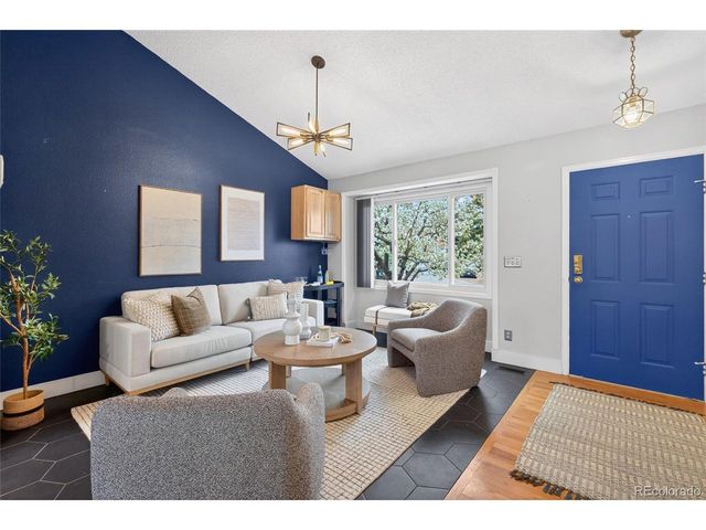 9992 Hoyt Pl, Broomfield, CO 80021