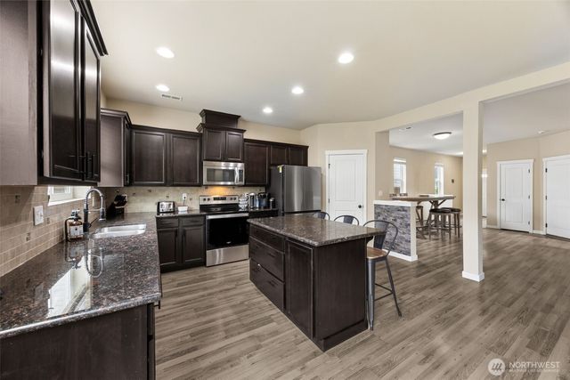 14401 98th Way SE, Yelm, WA 98597