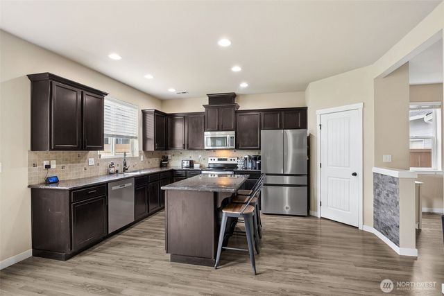 14401 98th Way SE, Yelm, WA 98597