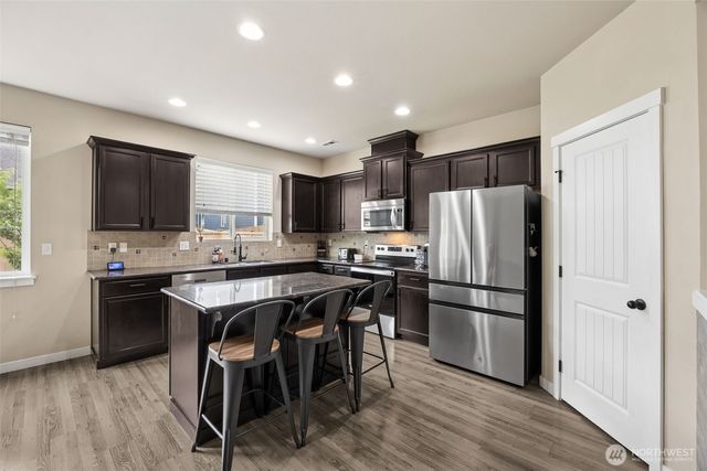 14401 98th Way SE, Yelm, WA 98597